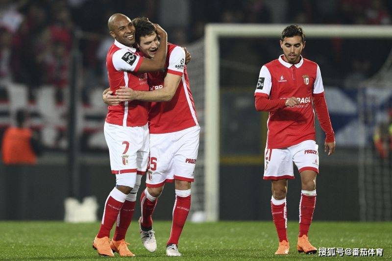 夏洛特黄蜂发布备战花絮,加时末段止住颓势,葡超任务艰巨,心理建设被强调的简单介绍 夏洛特黄蜂发布备战花絮,加时末段止住颓势,葡超任务艰巨,心理建设被强调的简单介绍